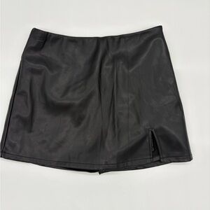 Elegant Black Faux Leather Mini Skirt